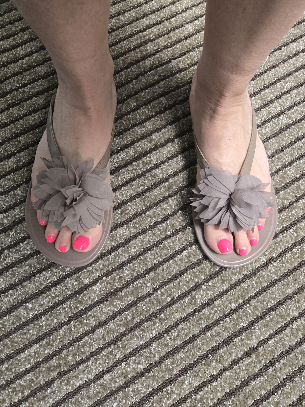 Women’s Taupe Flower Slide Sandals